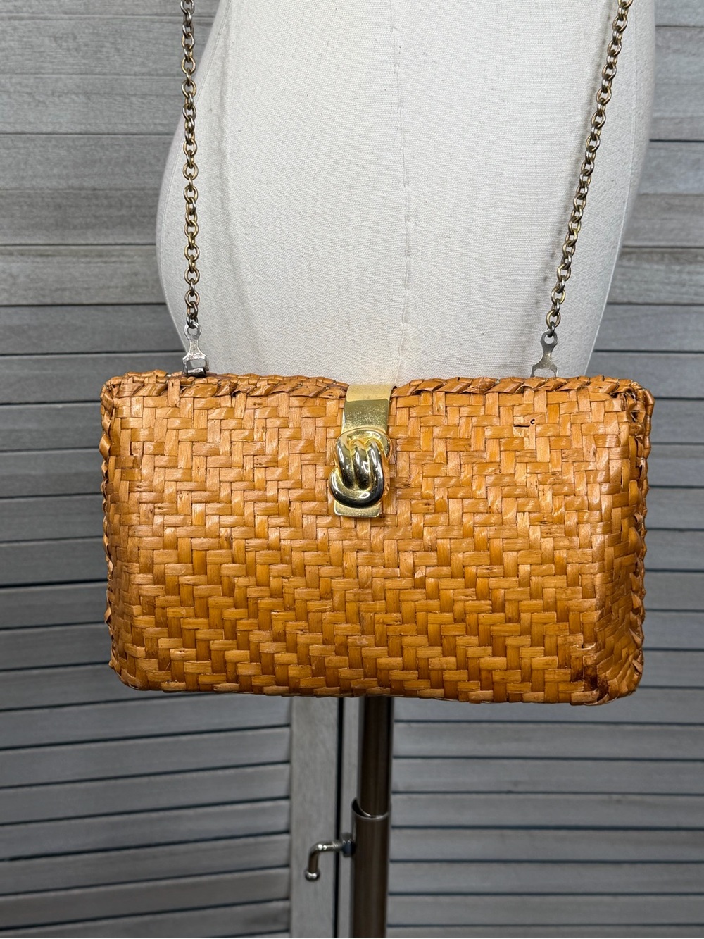 TANDEM BAGS OF CALIFORNIA Vintage 80's Woven Rattan Purse w Chain Shoulder Strap - Picture 2 of 7